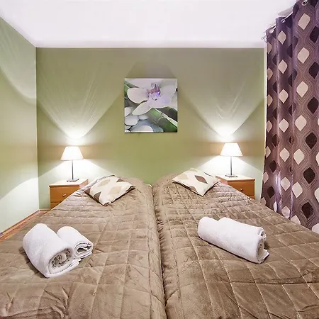 Tww Tomasza Apartmán