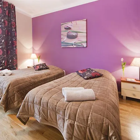 Tww Tomasza Apartmán *
